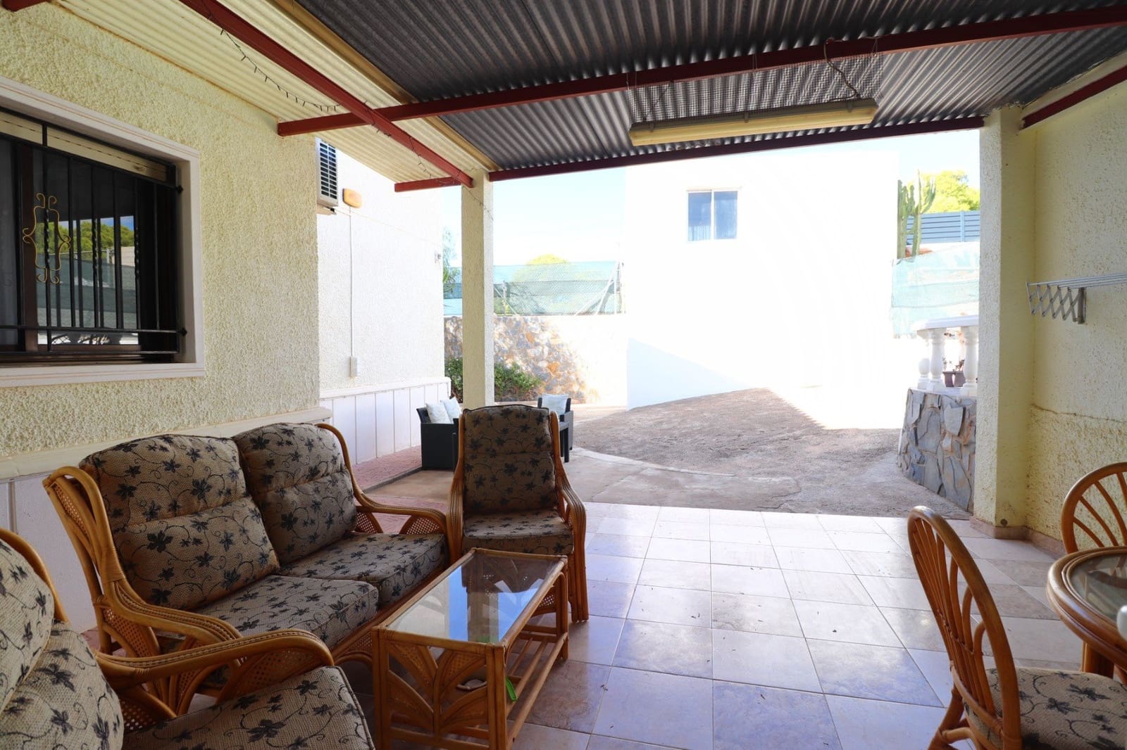 6 bedroom Villa for sale in Crevillente / Crevillent with pool garage - € 468,000 (Ref: 10082006)
