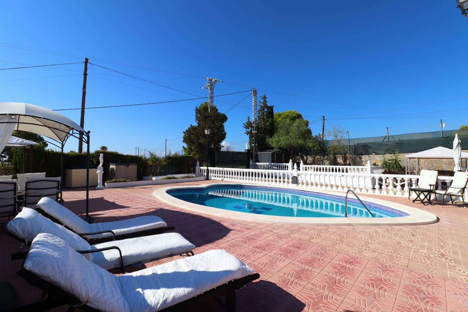 6 bedroom Villa for sale in Crevillente / Crevillent with pool garage - € 468,000 (Ref: 10082006)