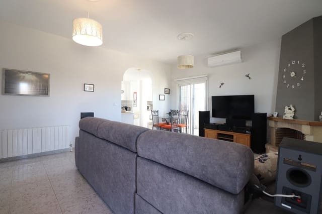 3 soveværelse Villa til salg i Callosa de Segura med swimmingpool garage - € 350.000 (Ref: 10082007)