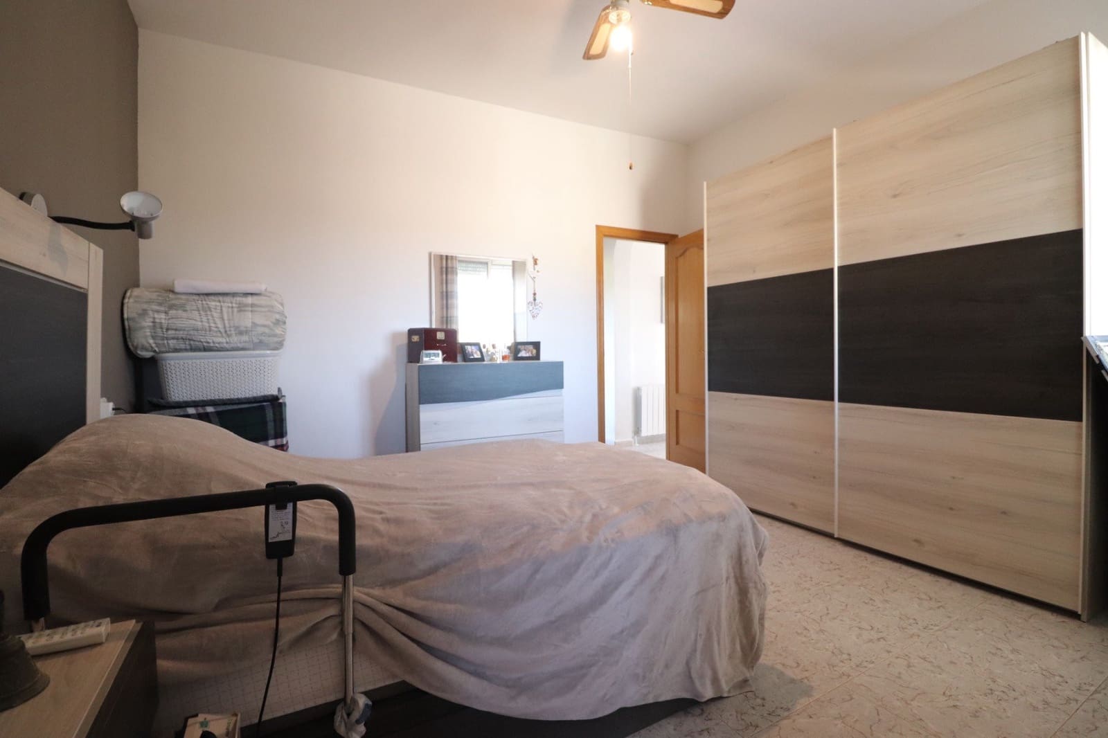 3 soveværelse Villa til salg i Callosa de Segura med swimmingpool garage - € 350.000 (Ref: 10082007)