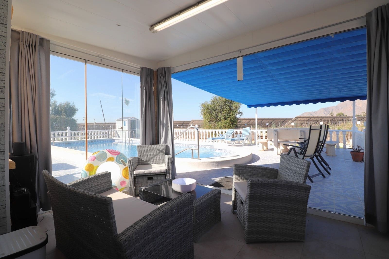 3 soveværelse Villa til salg i Callosa de Segura med swimmingpool garage - € 350.000 (Ref: 10082007)