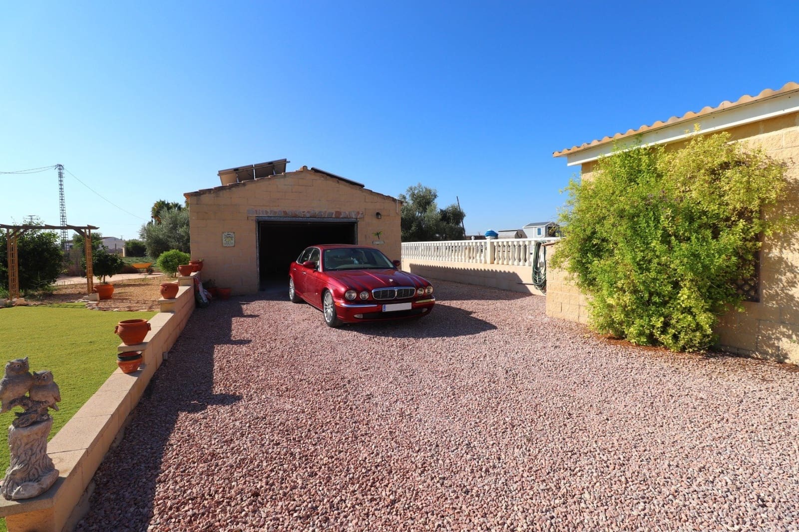3 soveværelse Villa til salg i Callosa de Segura med swimmingpool garage - € 350.000 (Ref: 10082007)