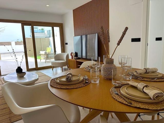 2 slaapkamer Bungalow te koop in Lo Pagan, San Pedro del Pinatar met zwembad garage - € 279.950 (Ref: 10103542)