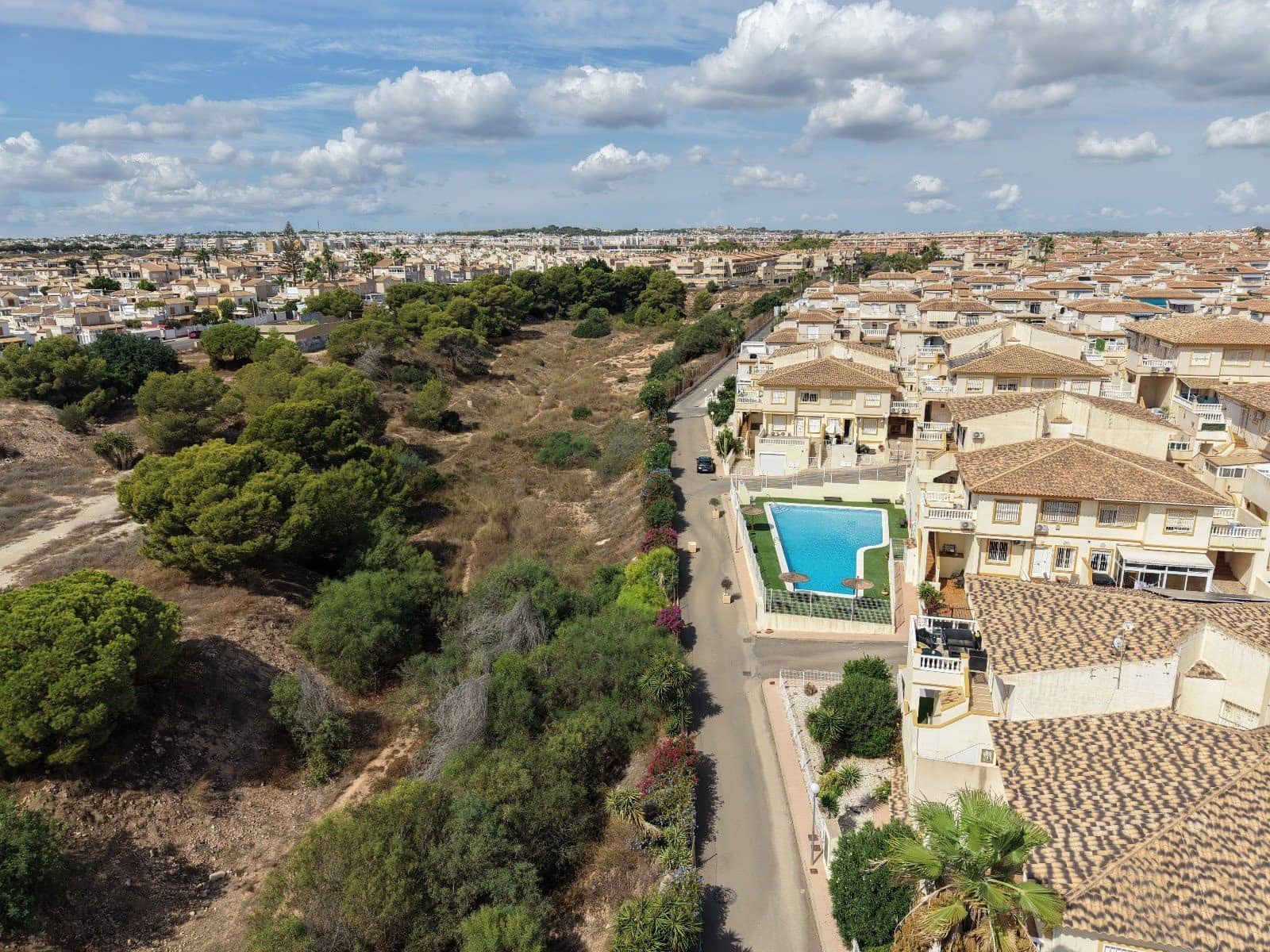 Apartamento de 2 habitaciones en Playa Flamenca en venta con piscina garaje - 165.000 € (Ref: 10112145)