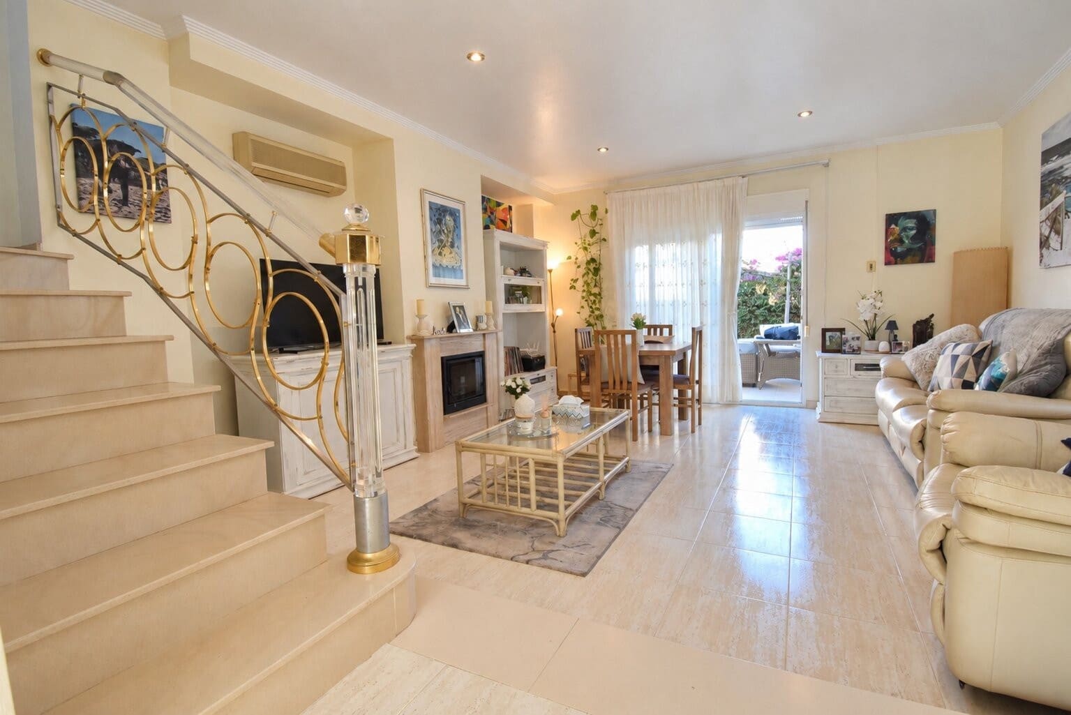 3 Zimmer Haus zu verkaufen in Torrevieja mit Pool Garage - 259.000 € (Ref: 10117101)