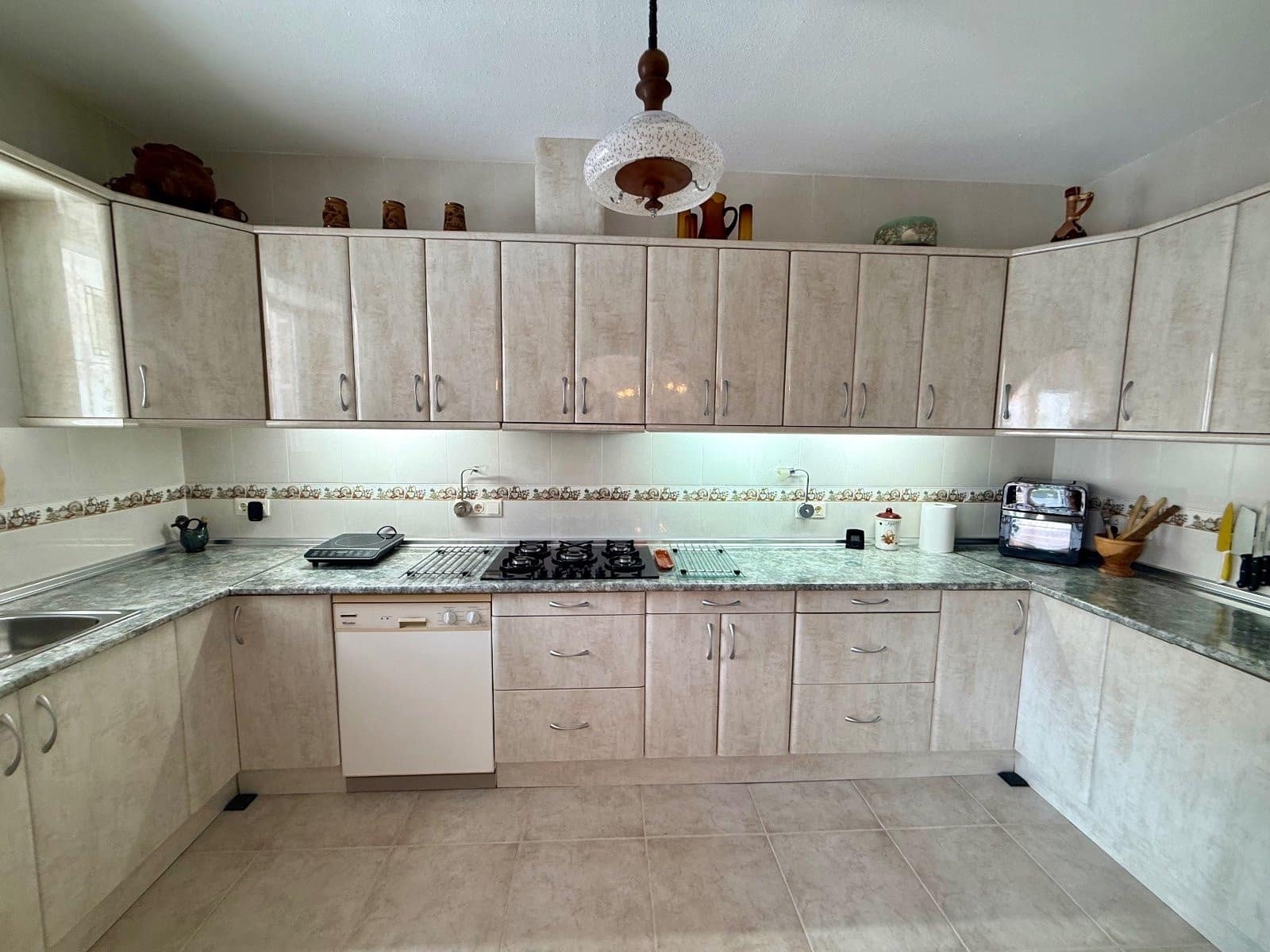 6 camera da letto Villa in vendita in Ciudad Quesada con piscina garage - 575.000 € (Rif: 10117102)
