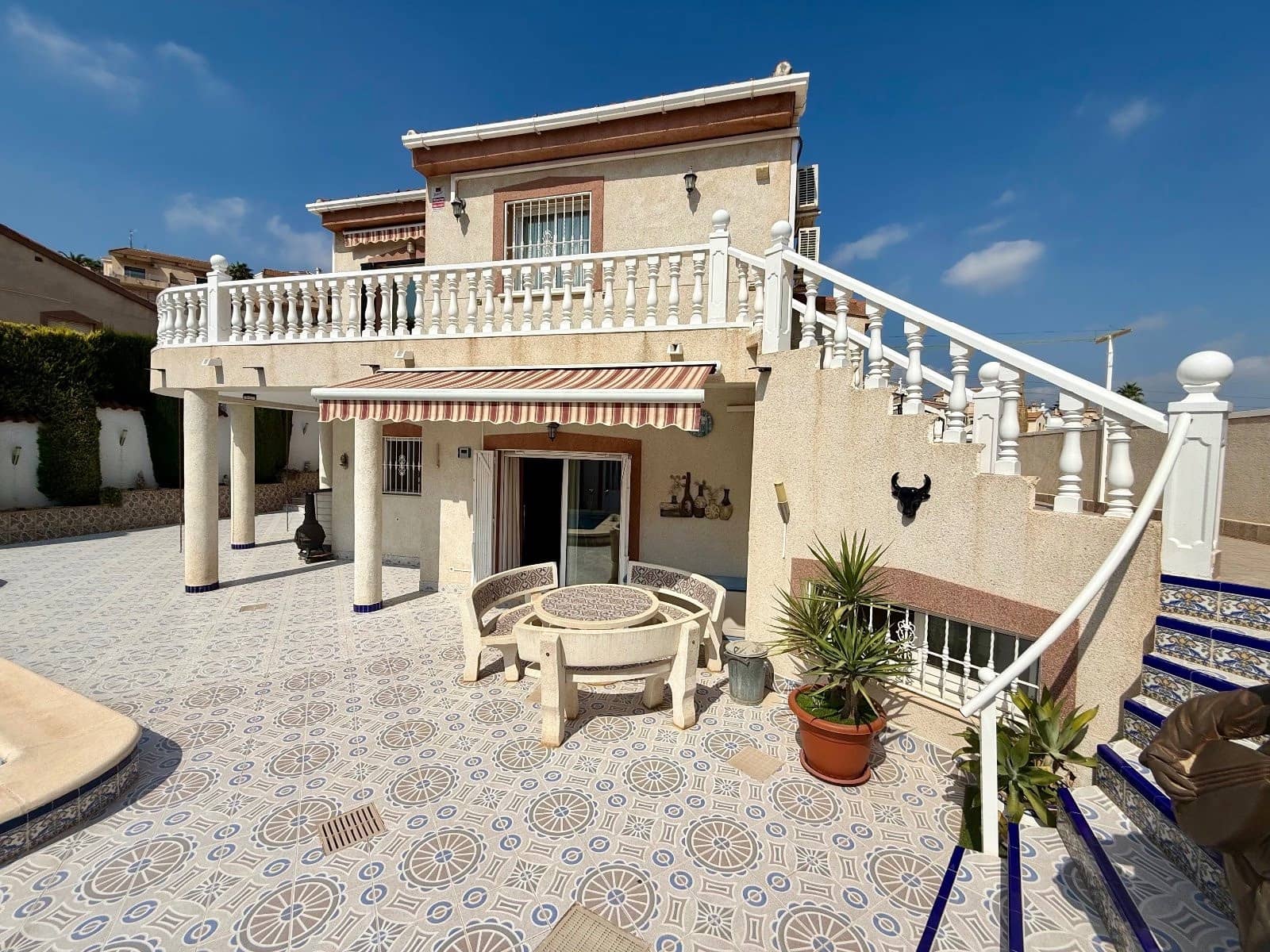 6 camera da letto Villa in vendita in Ciudad Quesada con piscina garage - 575.000 € (Rif: 10117102)