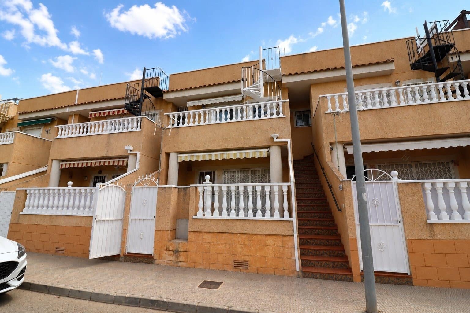 2 soveværelse Lejlighed til salg i Formentera del Segura med swimmingpool - € 140.000 (Ref: 10124792)