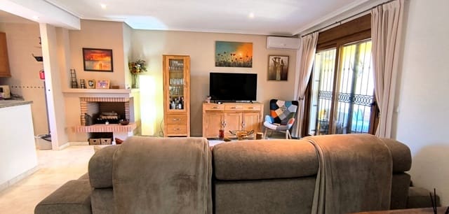 2 slaapkamer Appartement te koop in Algorfa met zwembad garage - € 189.995 (Ref: 10157049)