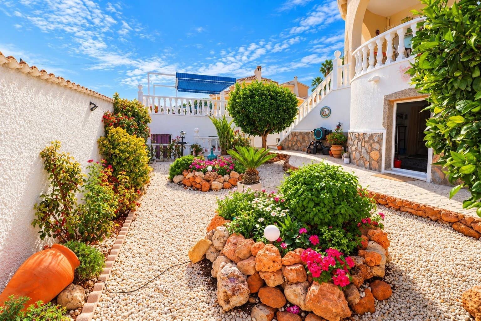 3 bedroom Villa for sale in Rojales with pool garage - € 420,000 (Ref: 10172113)