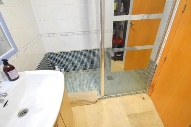 2 soverom Leilighet til salgs i Dehesa de Campoamor, Orihuela med svømmebasseng garasje - € 169 000 (Ref: 10179499)