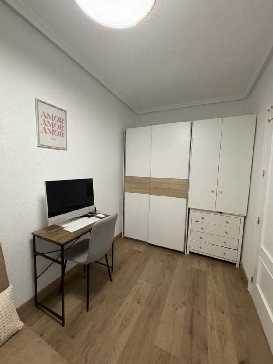 2 bedroom Apartment for sale in Orihuela with pool - € 115,000 (Ref: 10181977)