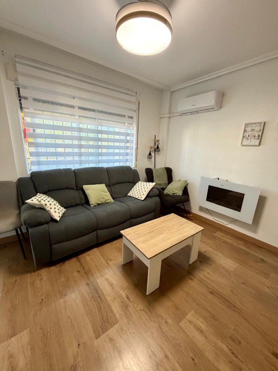 2 bedroom Apartment for sale in Orihuela with pool - € 115,000 (Ref: 10181977)