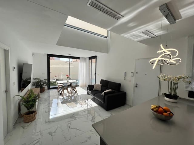 Chalet de 3 habitaciones en Los Montesinos en venta con piscina - 379.000 € (Ref: 8656490)