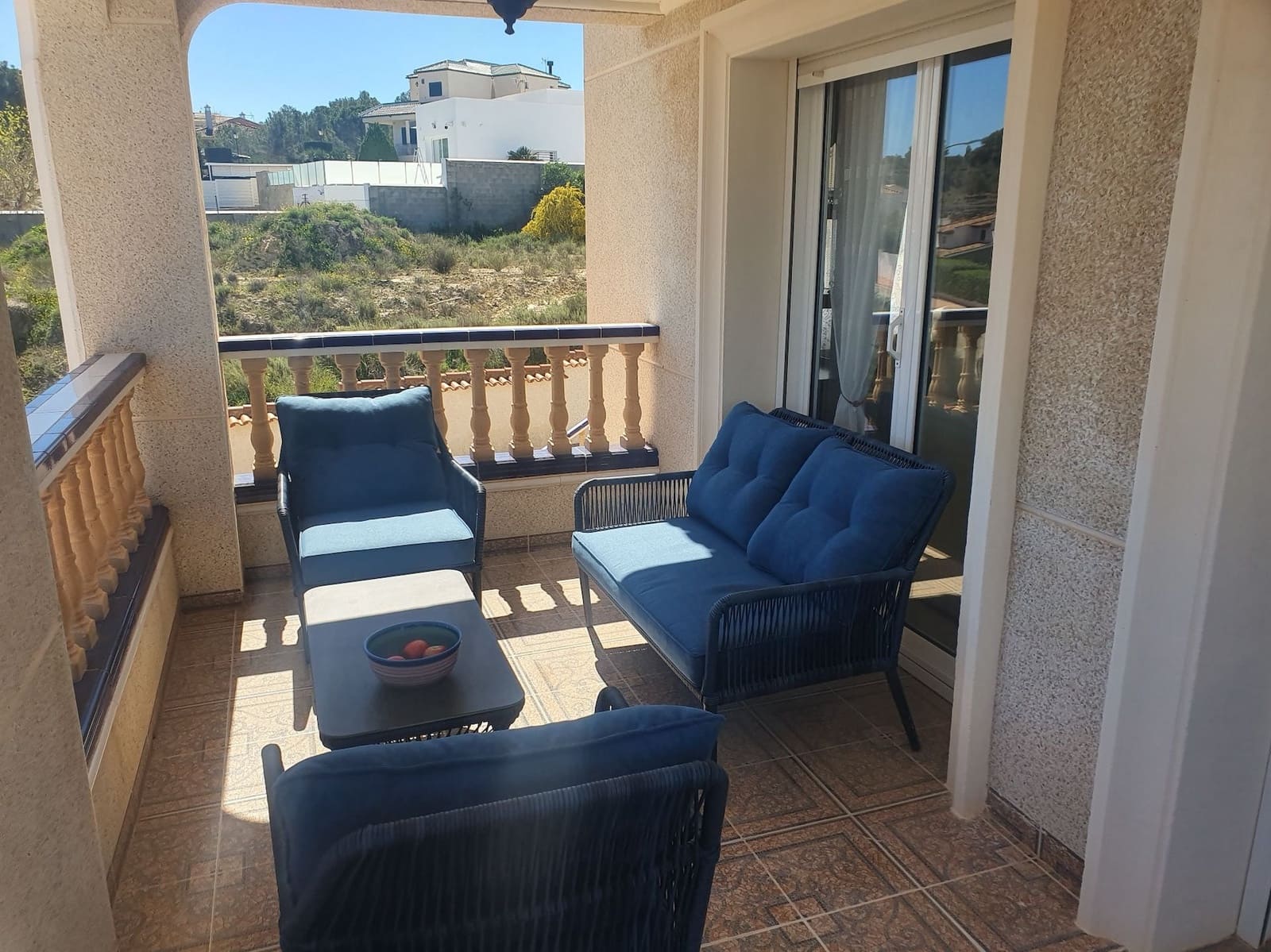 4 bedroom Villa for sale in Algorfa with pool garage - € 529,000 (Ref: 8895405)