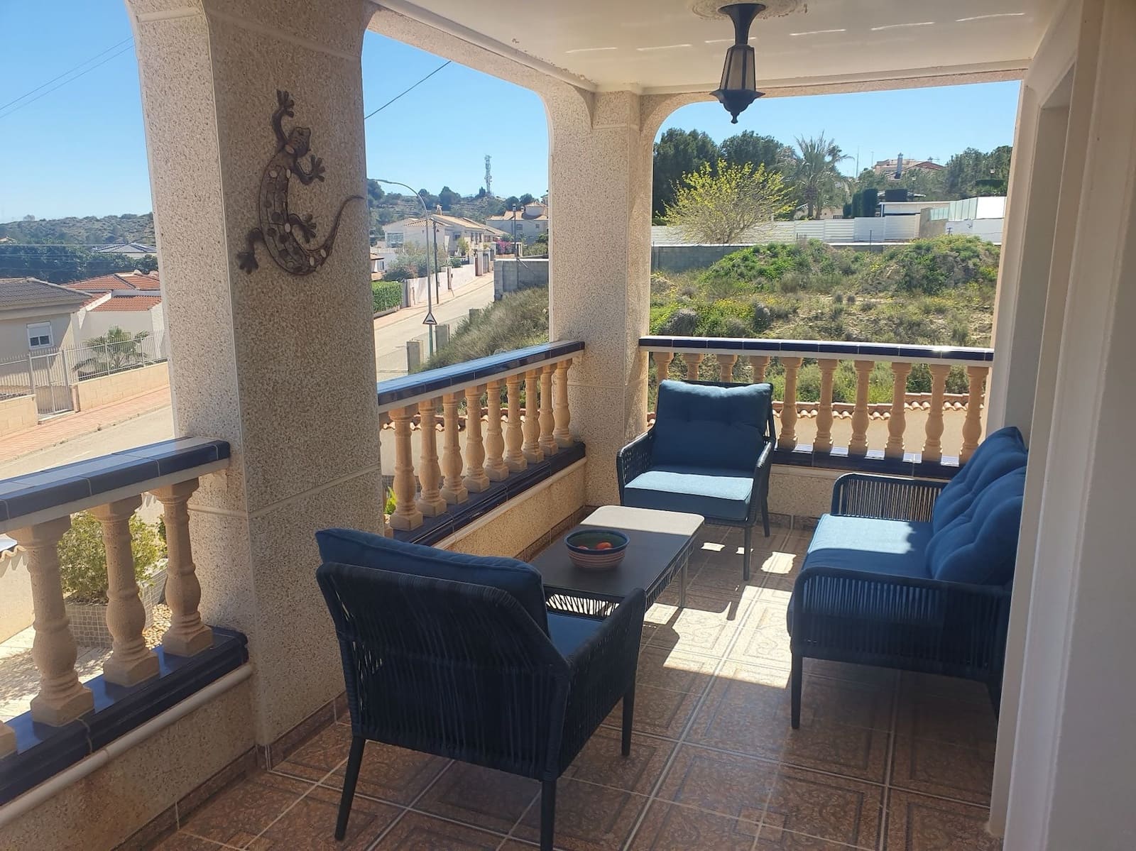 4 bedroom Villa for sale in Algorfa with pool garage - € 529,000 (Ref: 8895405)