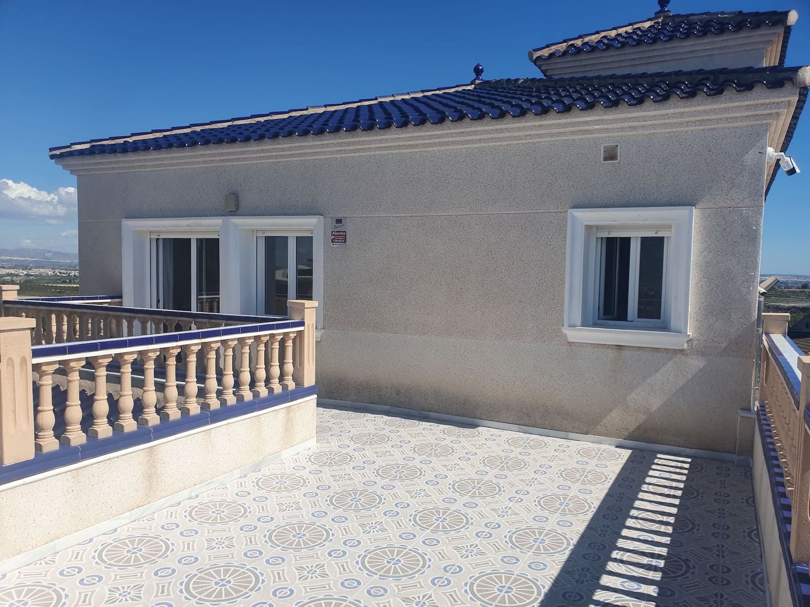 4 bedroom Villa for sale in Algorfa with pool garage - € 529,000 (Ref: 8895405)