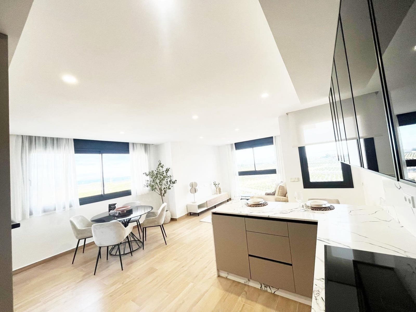 Chalet de 3 habitaciones en Algorfa en venta con piscina garaje - 465.000 € (Ref: 8924588)