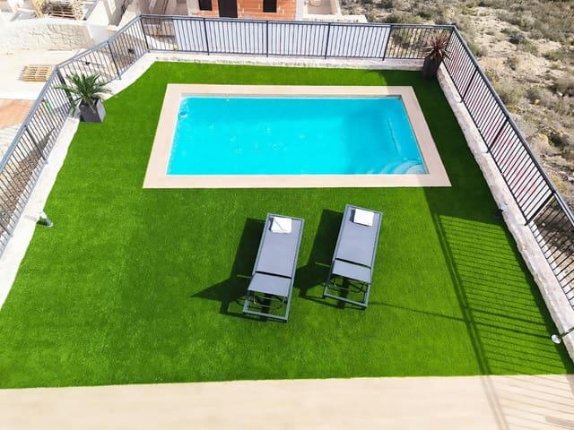 3 bedroom Villa for sale in Algorfa with pool garage - € 465,000 (Ref: 8924588)