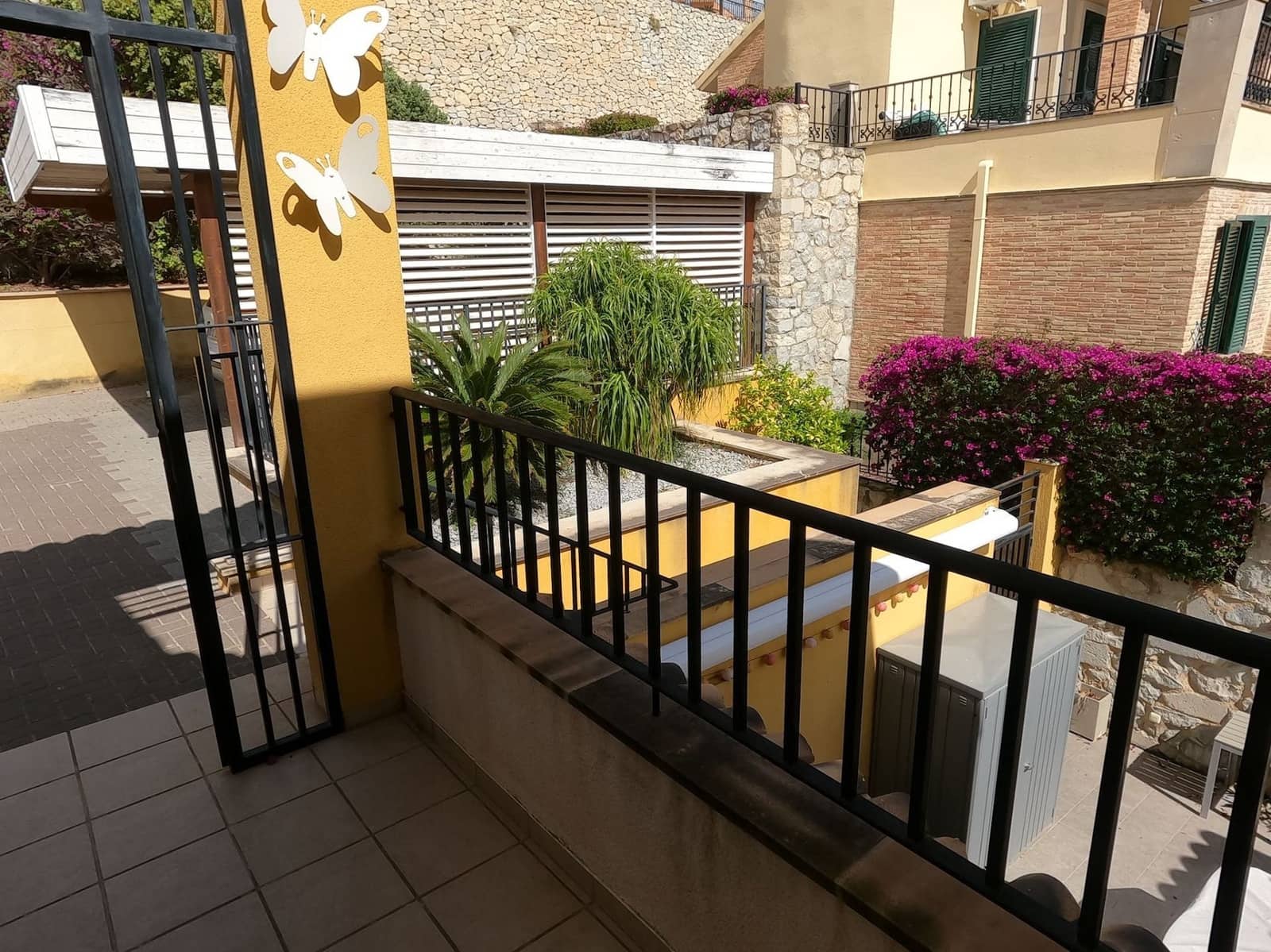 4 bedroom Villa for sale in Algorfa with pool - € 495,000 (Ref: 8967502)