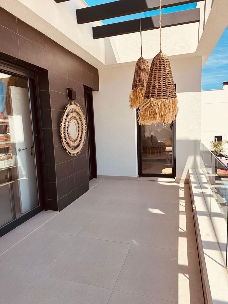 5 bedroom Villa for sale in Algorfa with pool garage - € 575,000 (Ref: 8971328)