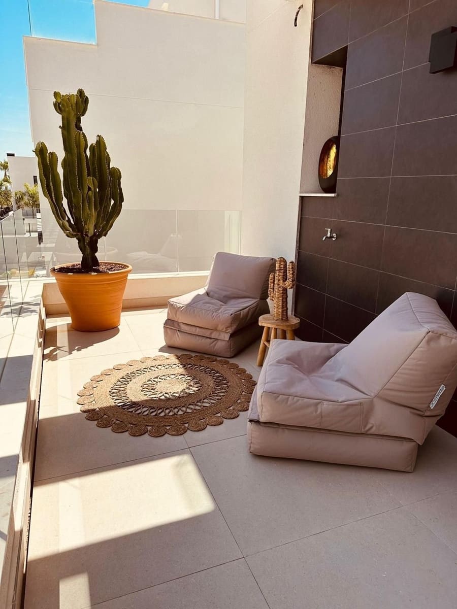 5 bedroom Villa for sale in Algorfa with pool garage - € 575,000 (Ref: 8971328)