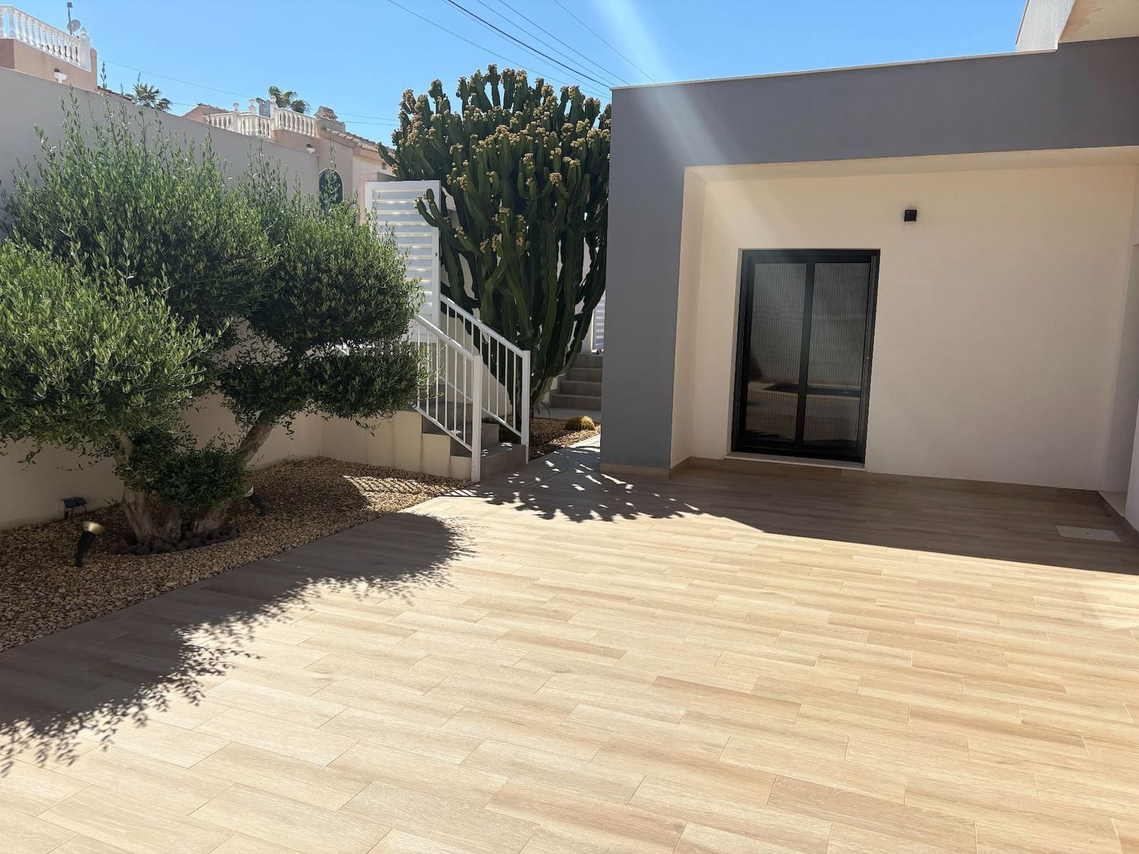 Chalet de 2 habitaciones en Ciudad Quesada en venta con piscina garaje - 340.000 € (Ref: 9006064)