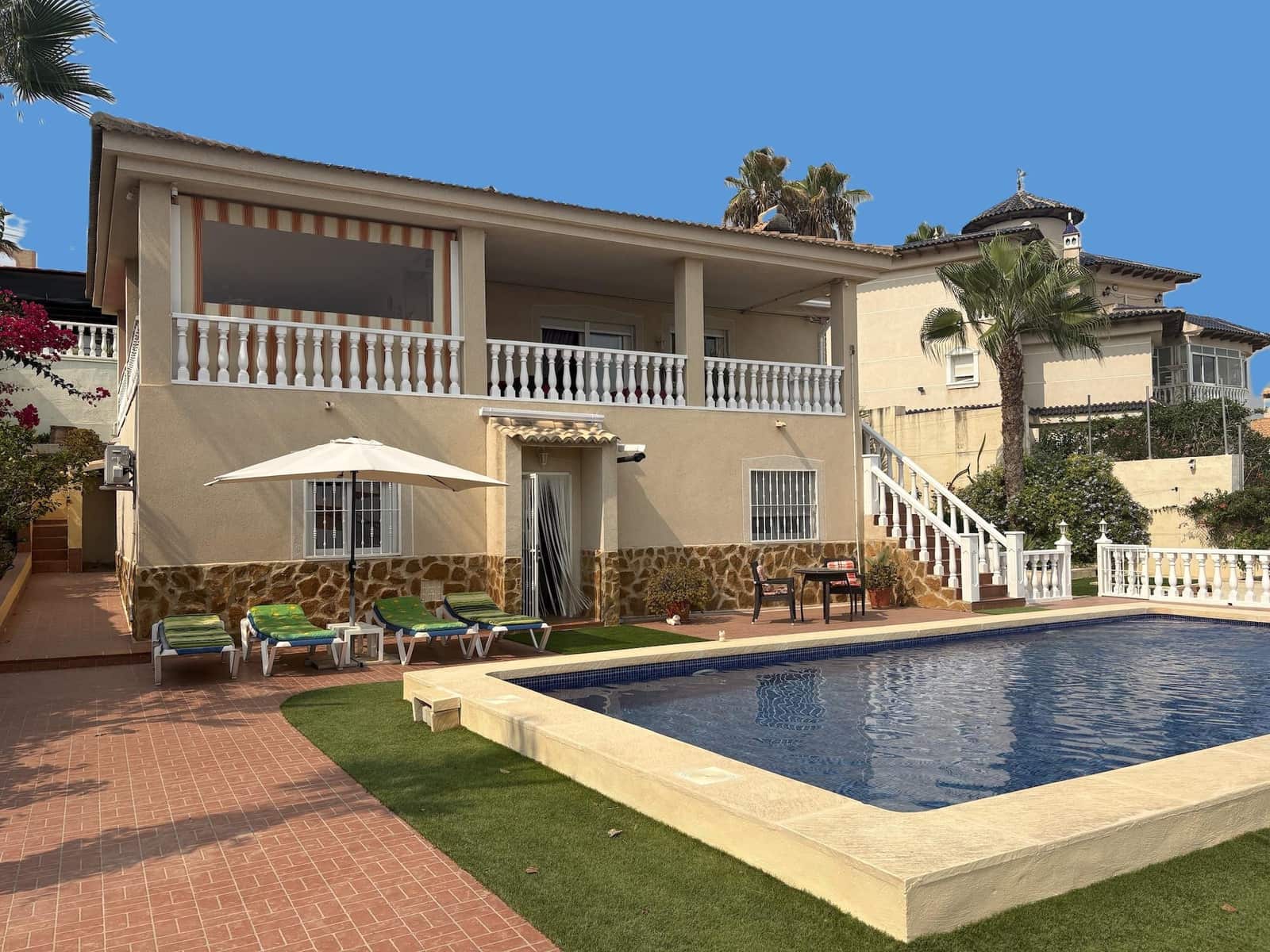 3 bedroom Villa for sale in Algorfa with pool - € 599,995 (Ref: 9184540)