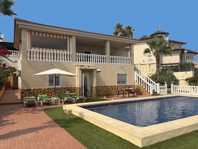 3 bedroom Villa for sale in Algorfa with pool - € 599,995 (Ref: 9184540)