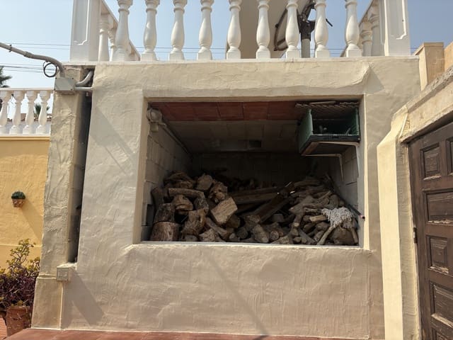 3 bedroom Villa for sale in Algorfa with pool - € 599,995 (Ref: 9184540)