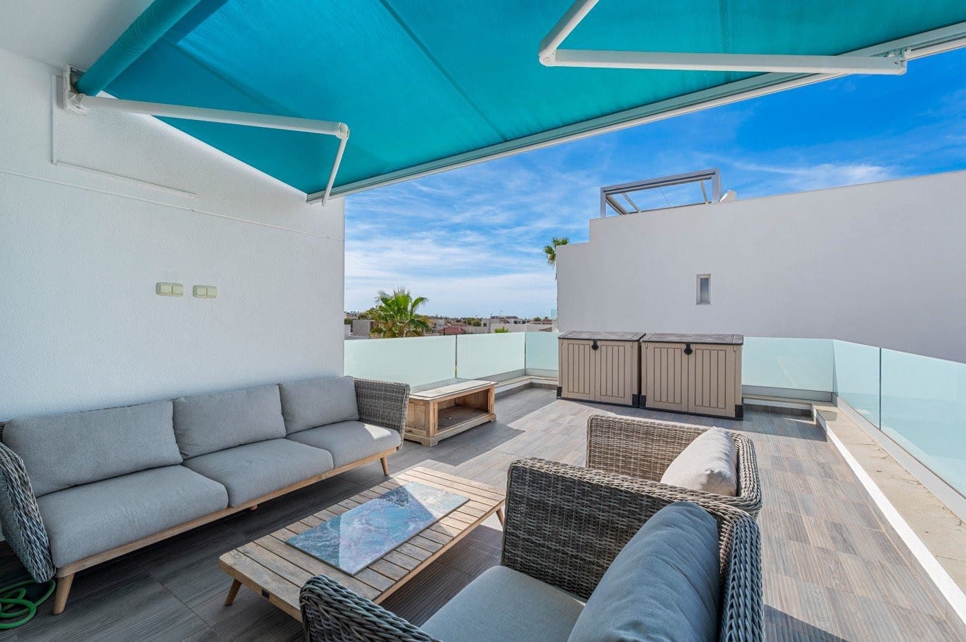 2 bedroom Villa for sale in Formentera del Segura with pool garage - € 435,000 (Ref: 9207371)