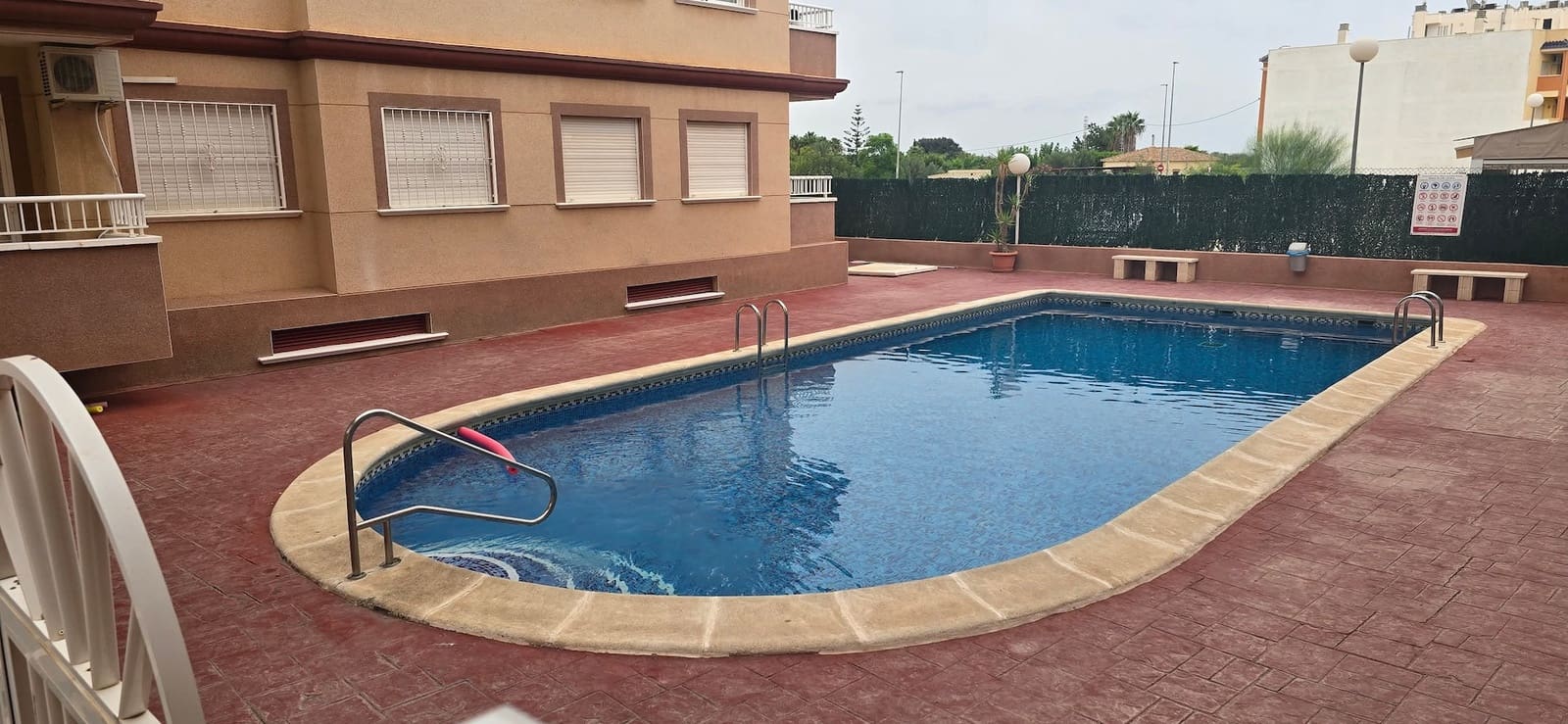 2 bedroom Apartment for sale in Algorfa with pool - € 118,000 (Ref: 9216505)