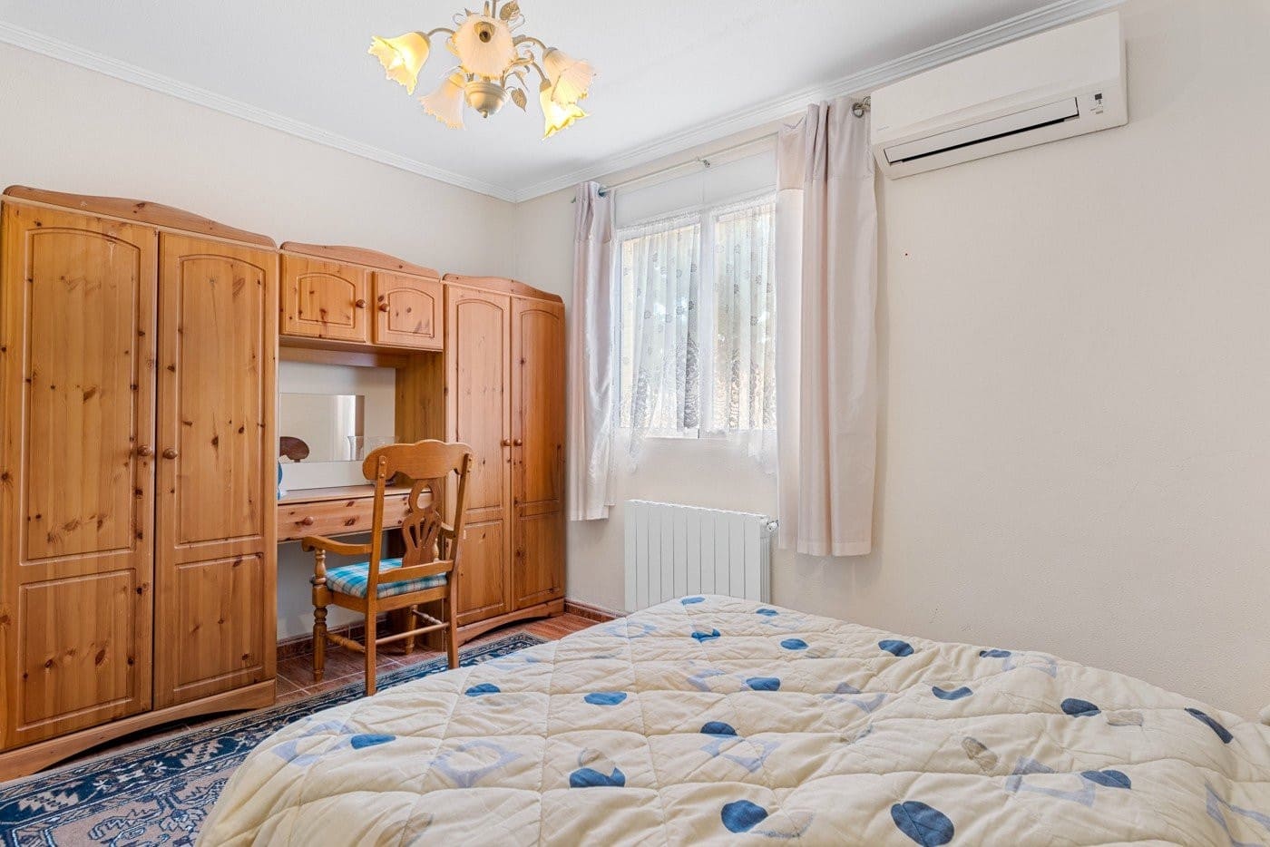 4 soveværelse Villa til salg i Jacarilla med swimmingpool - € 350.000 (Ref: 9235833)