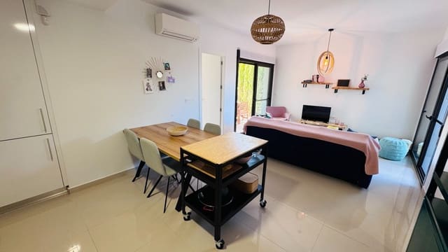 Apartamento de 2 habitaciones en Algorfa en venta con piscina - 259.990 € (Ref: 9235834)