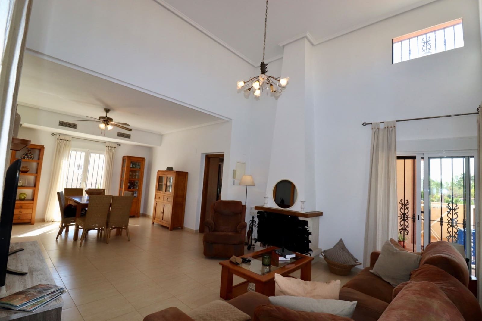 4 soverom Villa til salgs i Catral med svømmebasseng garasje - € 459 000 (Ref: 9249487)