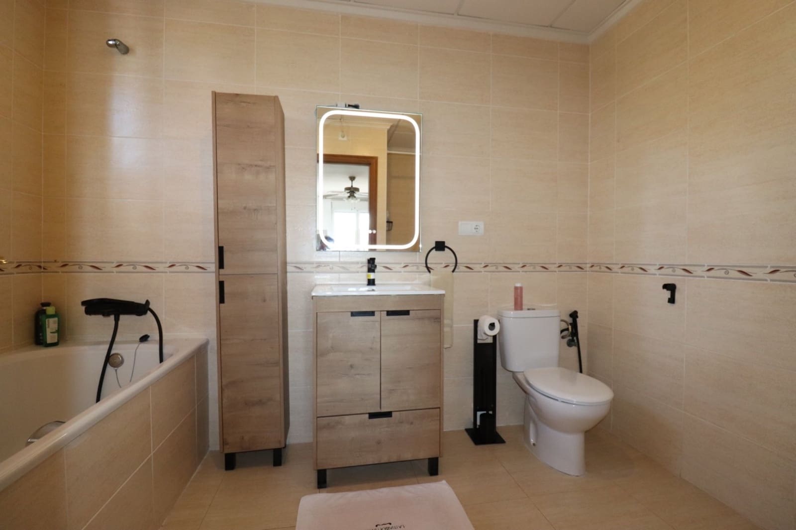 4 soverom Villa til salgs i Catral med svømmebasseng garasje - € 459 000 (Ref: 9249487)