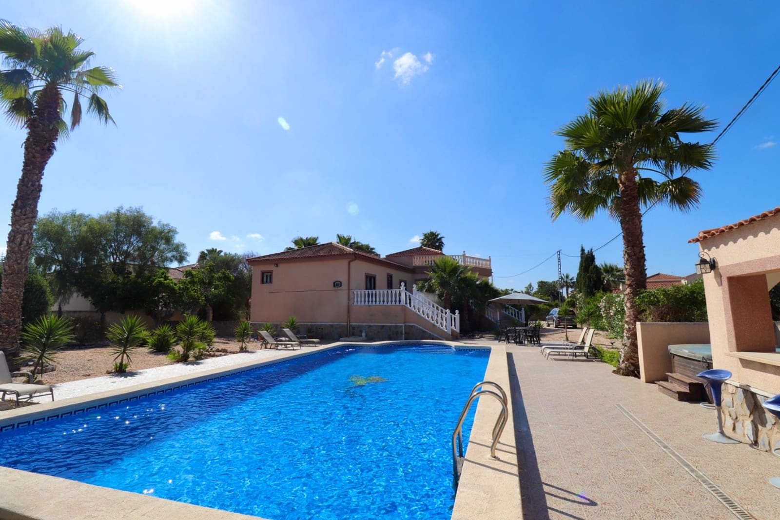 4 soverom Villa til salgs i Catral med svømmebasseng garasje - € 459 000 (Ref: 9249487)