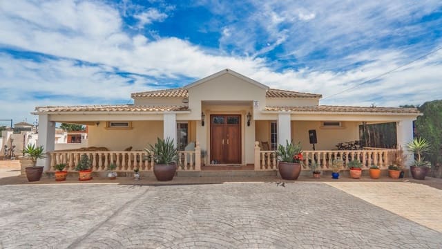 6 bedroom Villa for sale in Heredades, Almoradí with pool - € 650,000 (Ref: 9255540)