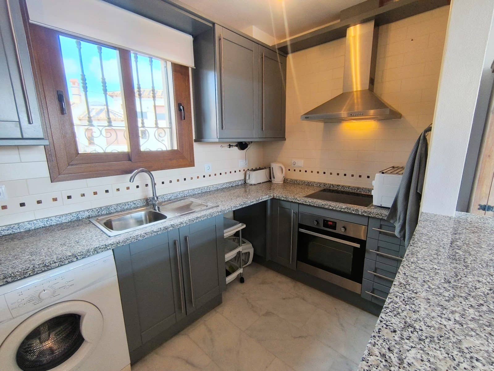 2 makuuhuone Bungalow myytävänä paikassa Algorfa mukana uima-altaan 
autotalli - 219 950 € (Ref: 9309193)