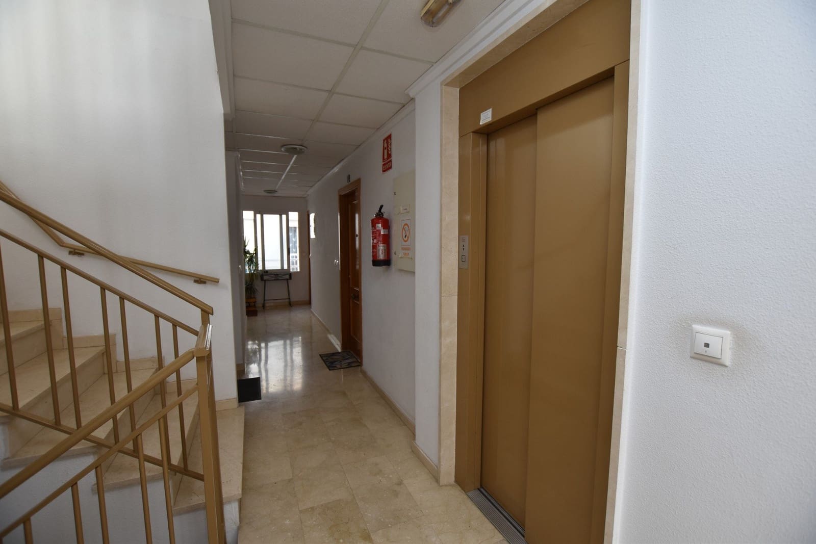 Apartamento de 2 habitaciones en Algorfa en venta con piscina - 129.999 € (Ref: 9350025)