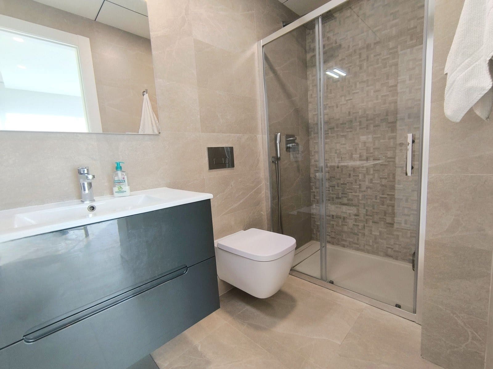 3 quarto Moradia Geminada para venda em Algorfa com piscina garagem - 485 000 € (Ref: 9379330)