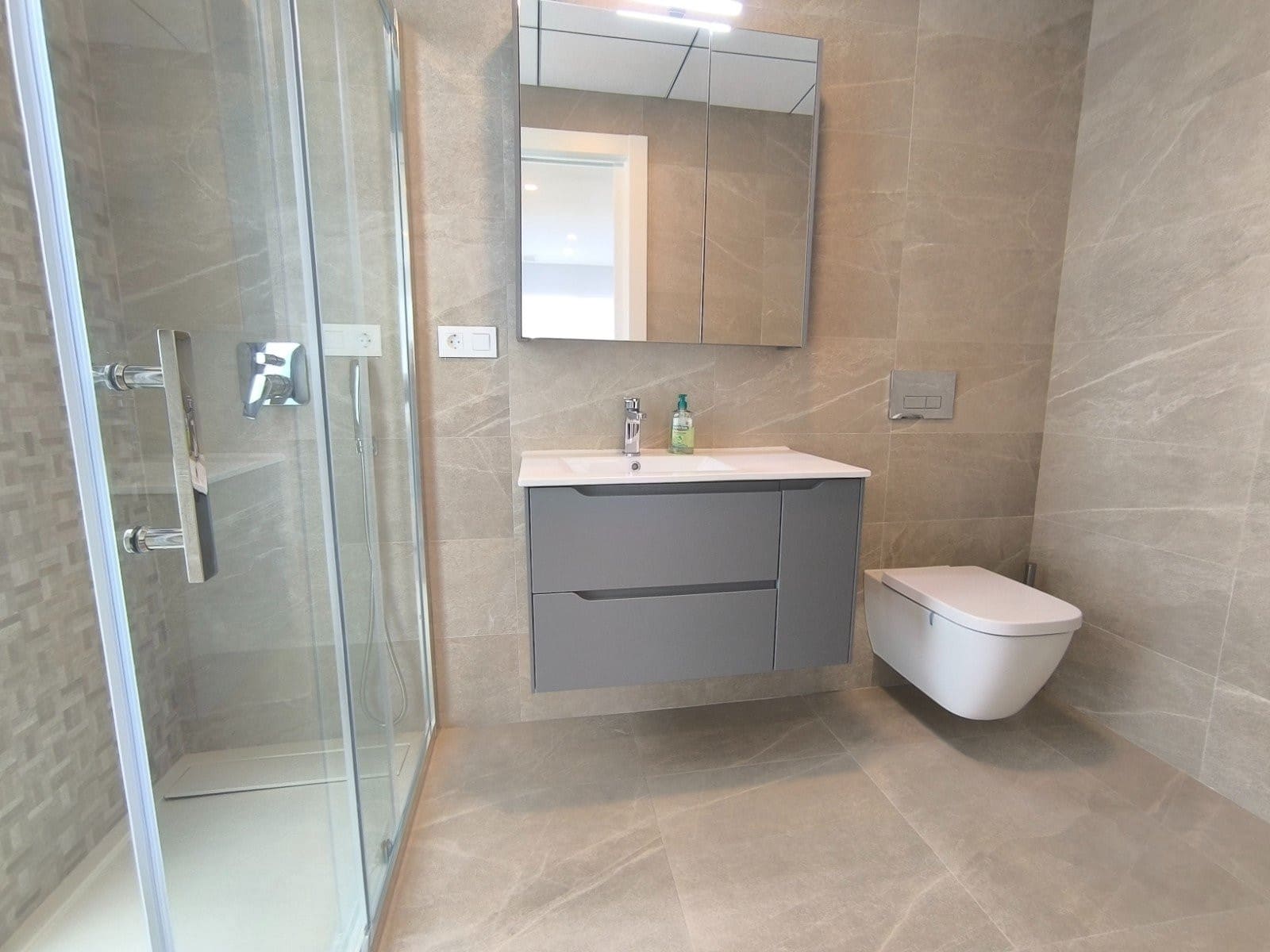 3 quarto Moradia Geminada para venda em Algorfa com piscina garagem - 485 000 € (Ref: 9379330)