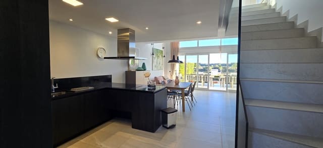 5 bedroom Villa for sale in Algorfa with pool garage - € 595,000 (Ref: 9388099)