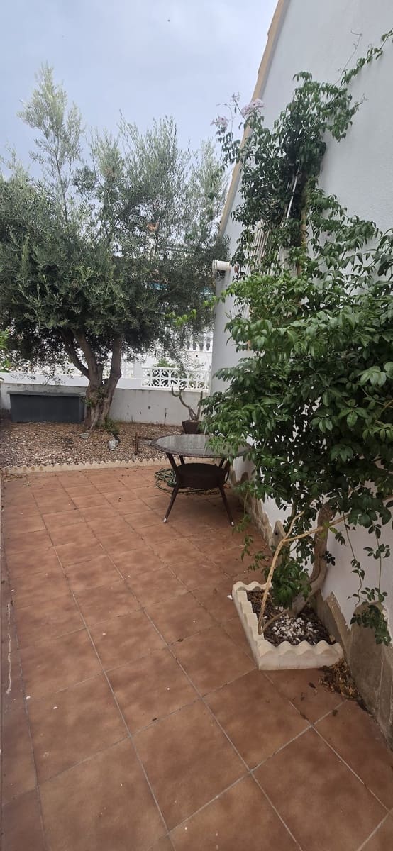 2 bedroom Bungalow for sale in Algorfa with pool - € 190,000 (Ref: 9388100)