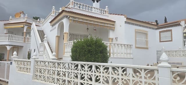 2 bedroom Bungalow for sale in Algorfa with pool - € 190,000 (Ref: 9388100)