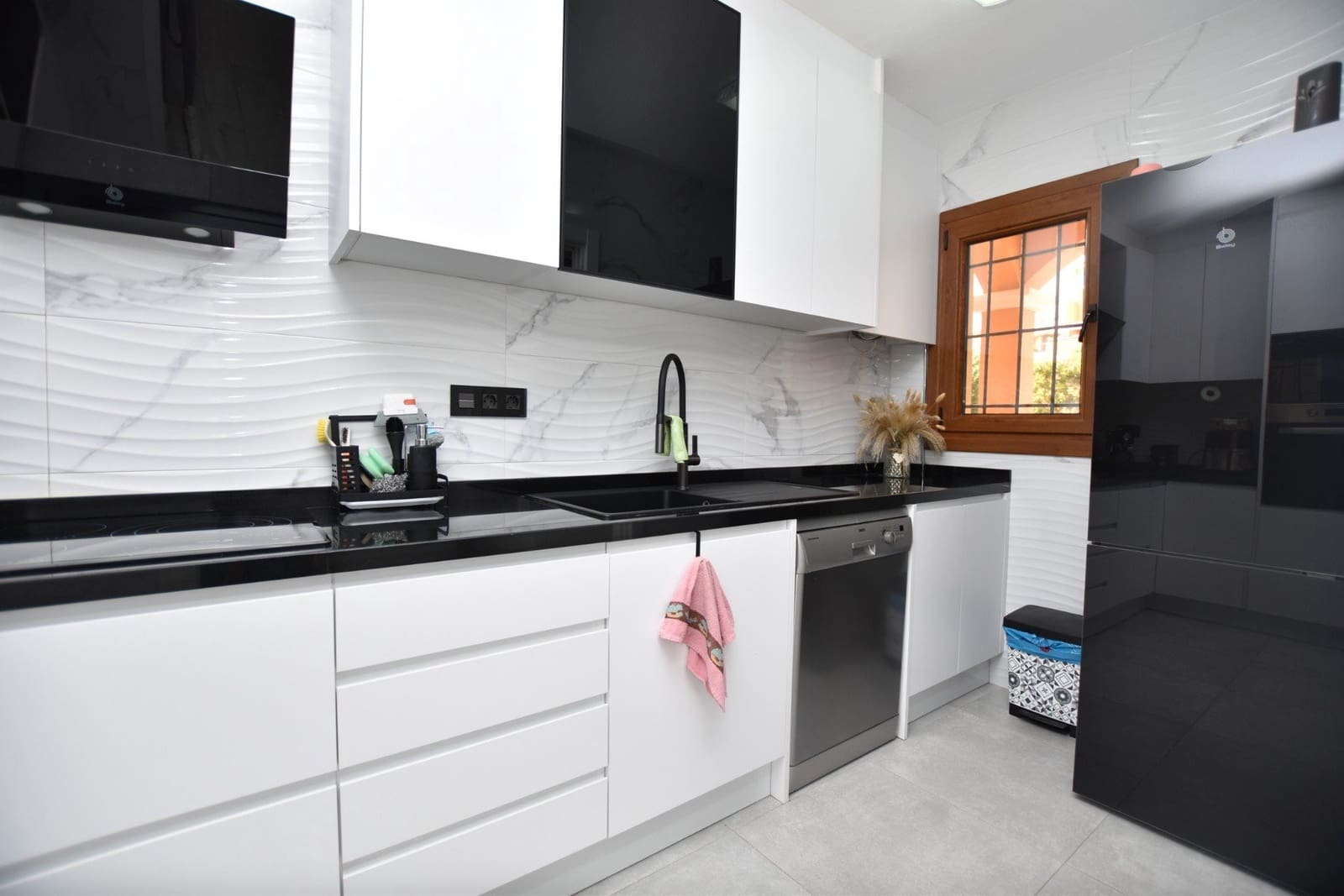 Casa de 3 habitaciones en Algorfa en venta con piscina - 195.000 € (Ref: 9399976)