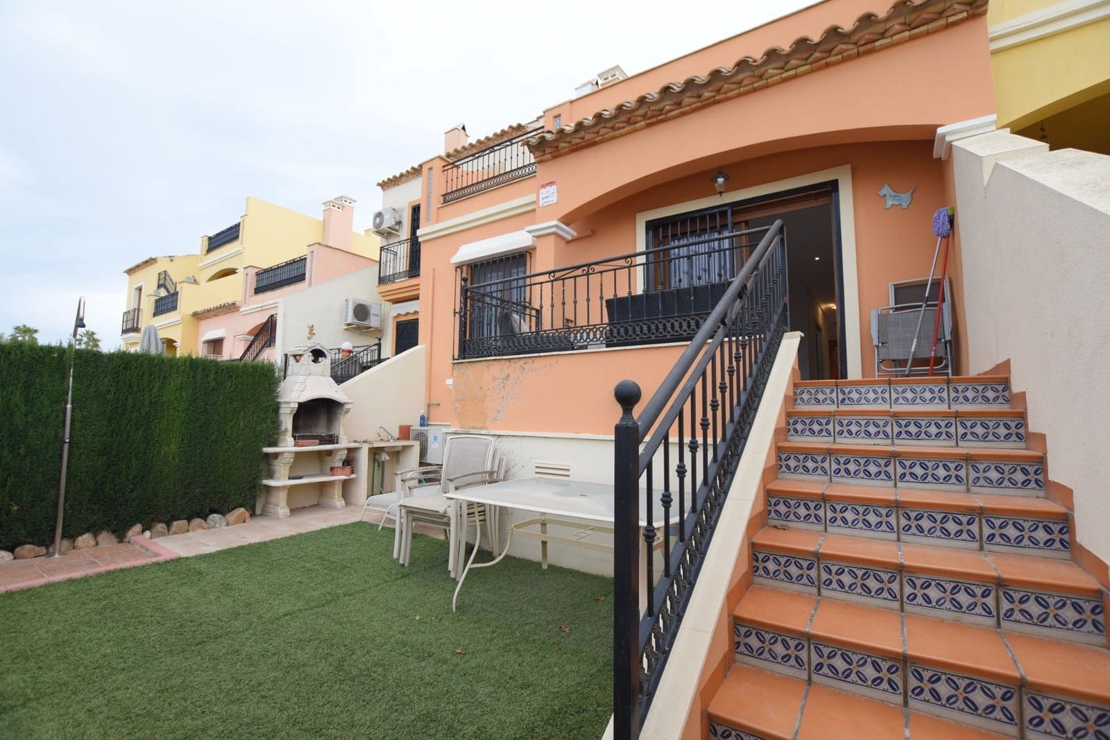 Casa de 3 habitaciones en Algorfa en venta con piscina - 195.000 € (Ref: 9399976)