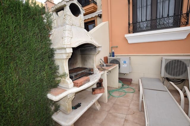 Casa de 3 habitaciones en Algorfa en venta con piscina - 195.000 € (Ref: 9399976)