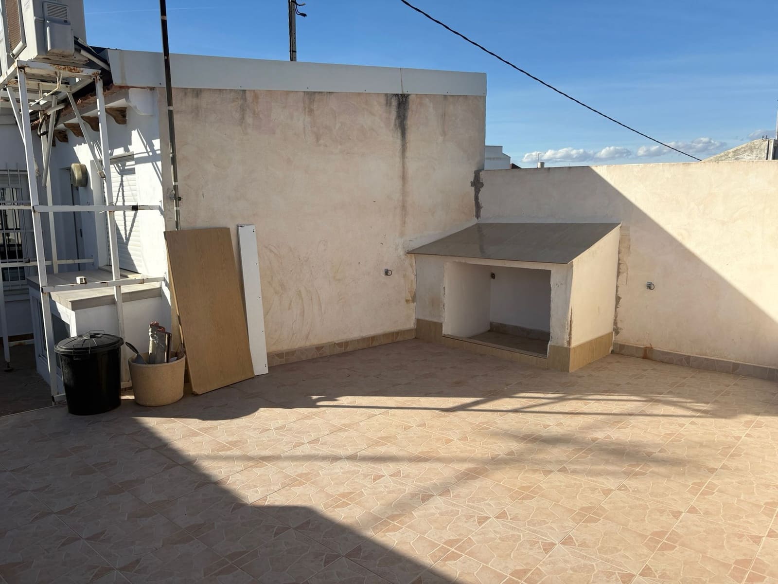 5 bedroom Townhouse for sale in Algorfa with garage - € 225,000 (Ref: 9400156)