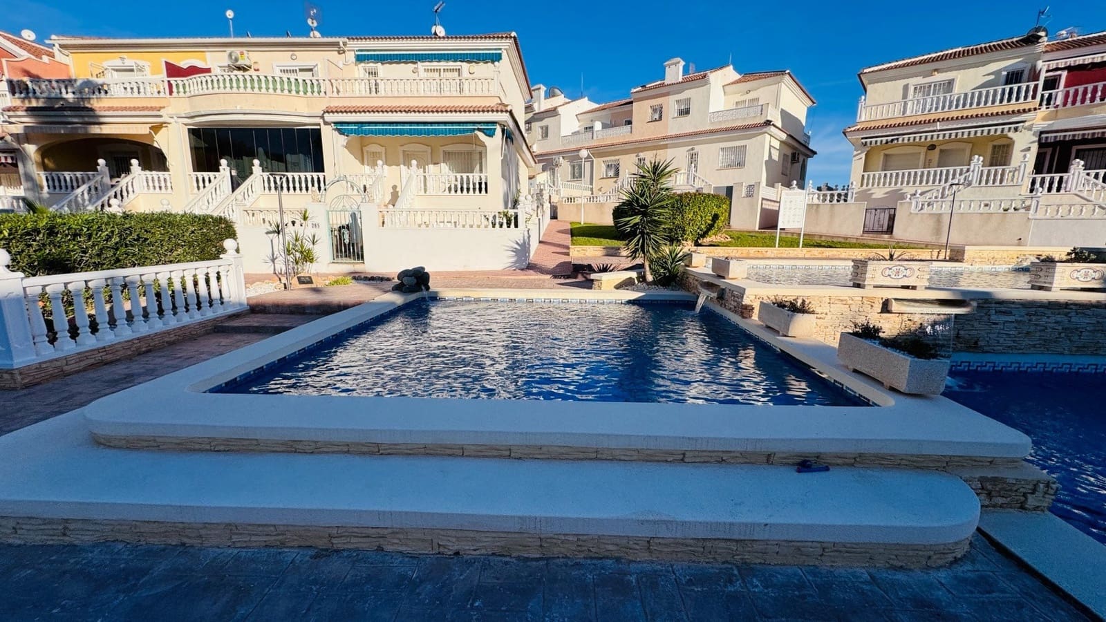 2 makuuhuone Omakotitalo myytävänä paikassa Benijofar mukana uima-altaan - 189 995 € (Ref: 9428709)